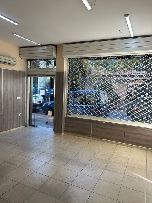 Дава се под наем Магазин в Пловдив, Каменица 2 - 45 кв.м за 295.8 € - Снимка #1