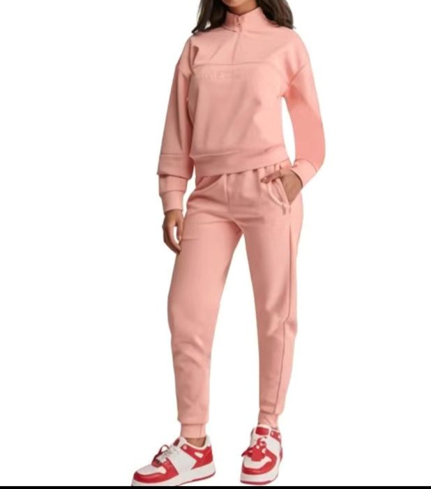 Костюм спортивный