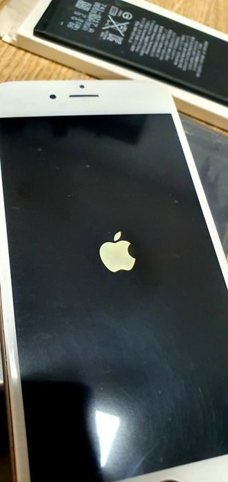 2 iphone 6 Ecran nou, baterie nouă  (Citește descriere) totul este 150