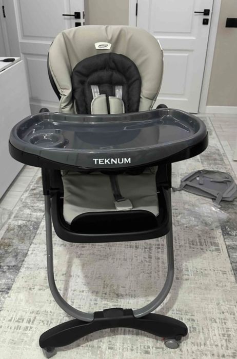 Продам стульчик для кормления Teknum