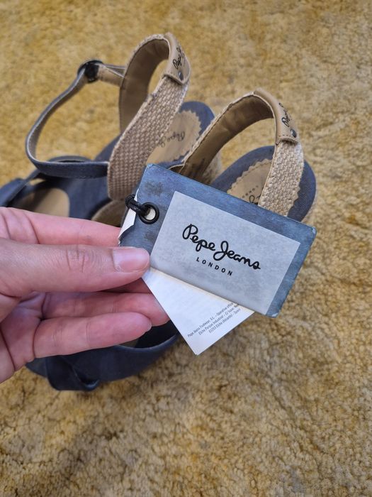 Сандали на платформа на PEPE JEANS
