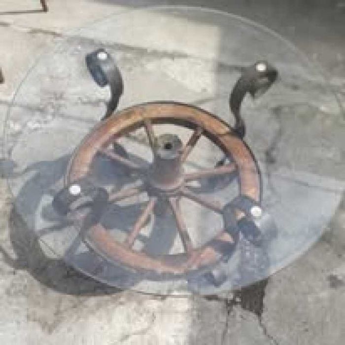 Masa din roata de car