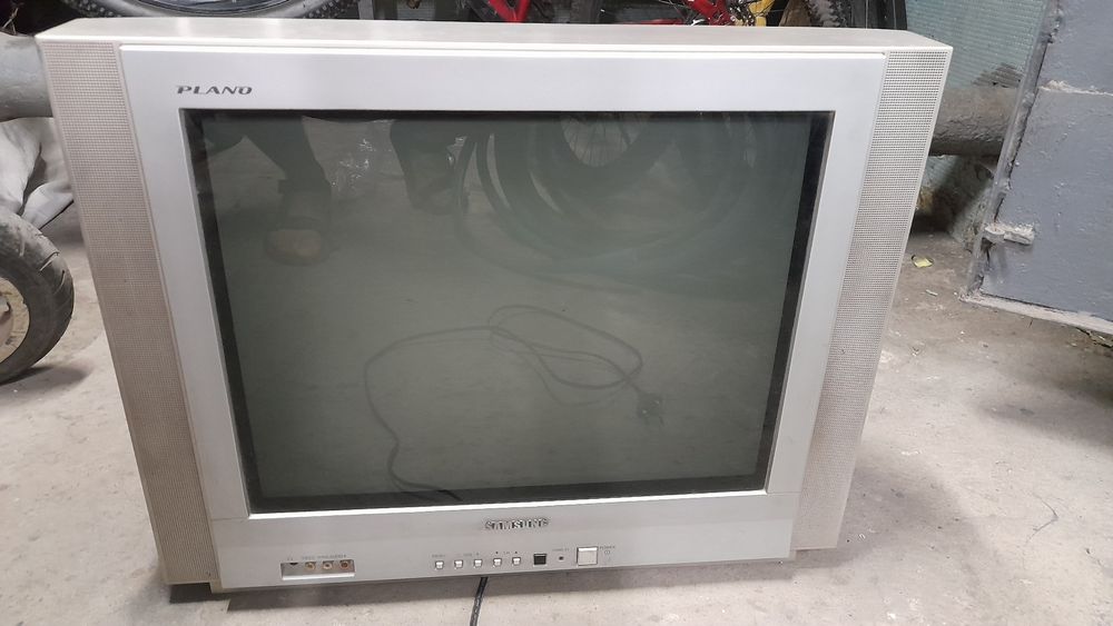 Продам телевизор