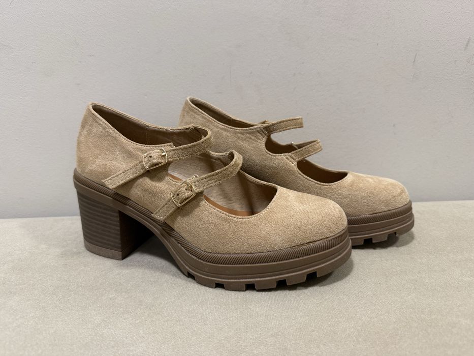 Обувки с дебел ток размер 38