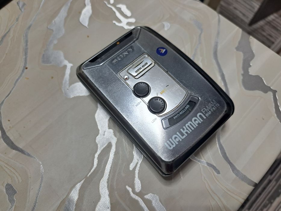 Музыкальный плеер сони оригинал