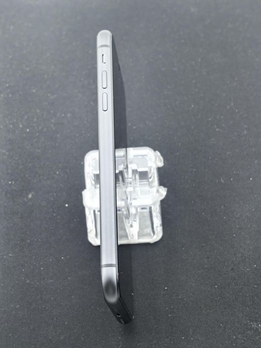 Apple iPhone 11 64 GB-nfb922