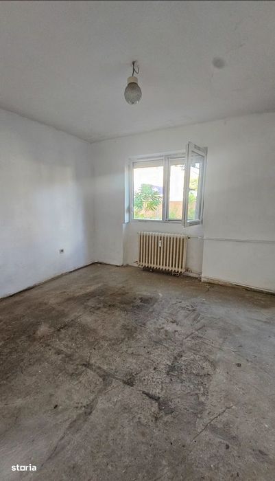 Apartament zona podgoria 2 camere