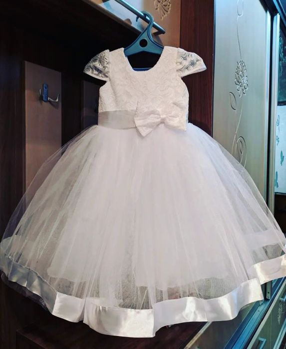 Детские бальные платья