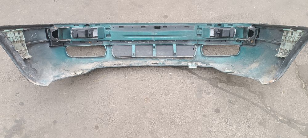 Audi b4 бампер передний