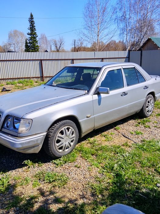 Продам Mercedes 124