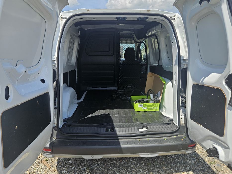 Renault Kangoo 2023 full electric 45kw 14.000 km