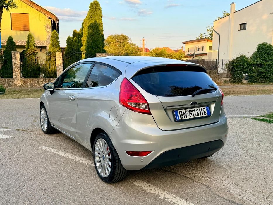 FORD Fiesta 2010 — imagine 3