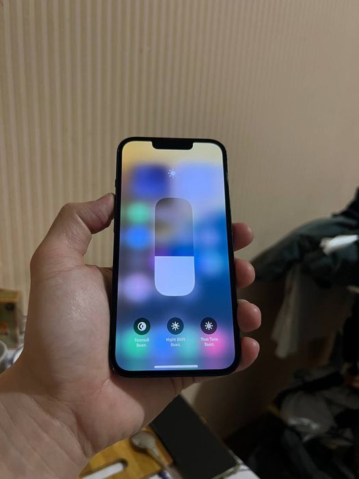 Айфон 13 в хорошем состоянии