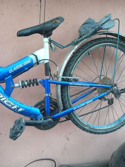 Bicicleta de vânzare