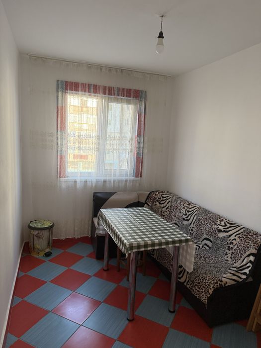 Ofer spre inchiriere ap. 2 camere semidecomandat