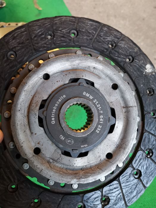 Bmw за бмв е87  e81 e90 e91 и други модели Съединител