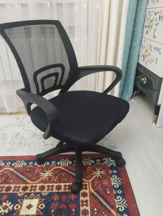 Продам офисное, компьютерное кресло