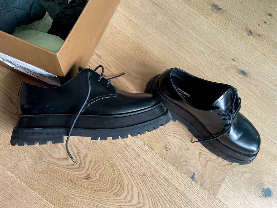 Burberry Leather Derby Shoes