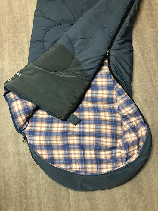 Продаётся спальный мешок