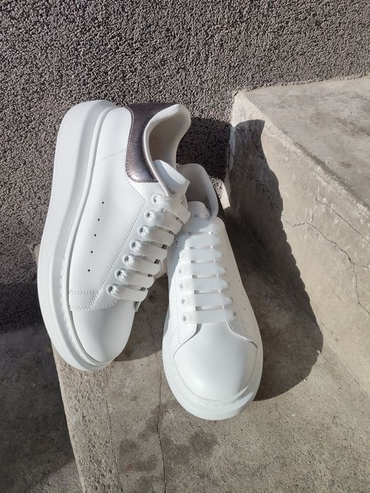 Alexander Mcqueen