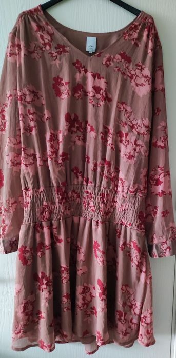 Дамска рокля с набор на талията Ichi