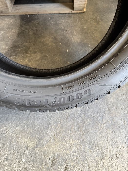 4 anvelope iarna 205/55/19 Goodyear ca NOI dot 2024!