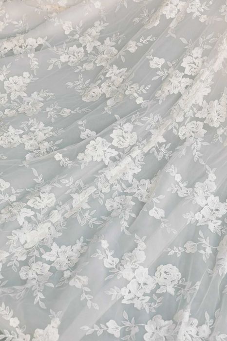Rochie de mireasă Milla Nova - 2 trene + voal (mărimea 36)