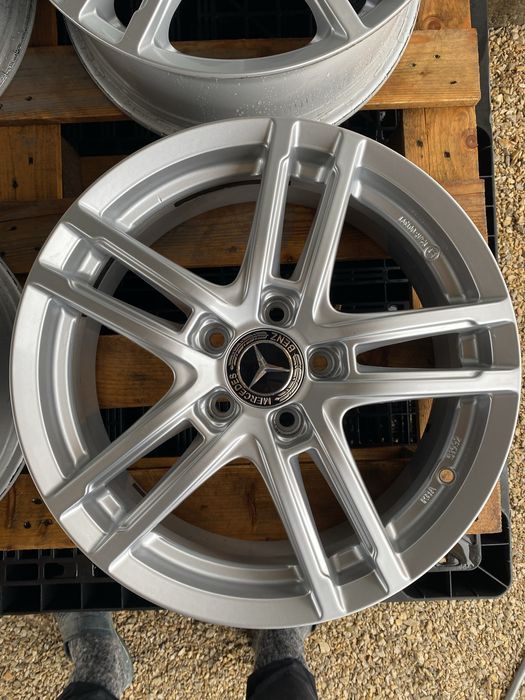 17 цола 5 х 112 мм Мерцедес , Mercedes A , B , CLA , GLA , GLB Класа