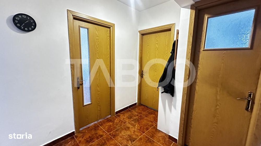 Apartament de inchiriat 2 camere mobilat utilat zona Vasile Aaron