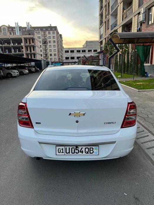 Chevrolet COBALT sotiladi