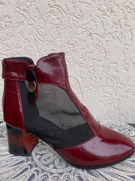 Ghete dama, noi, piele lacuita si plasa, pentru primavara/vara, 37