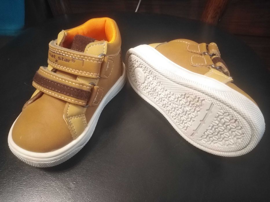 Детски обувки размер 21