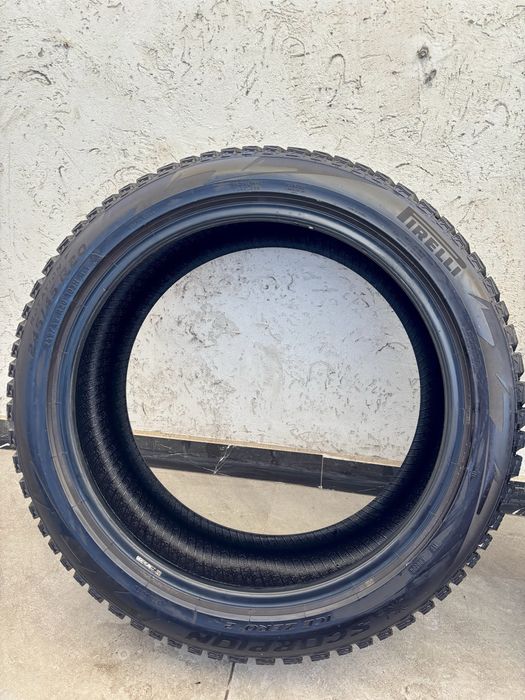 Комплект зимней шипованной резины Pirelli