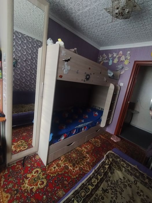 Продам двухъярусную кровать