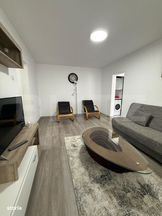 Apartament de inchiriat, 50 mp, 2 camere, mobilat, zona Tiglina 2