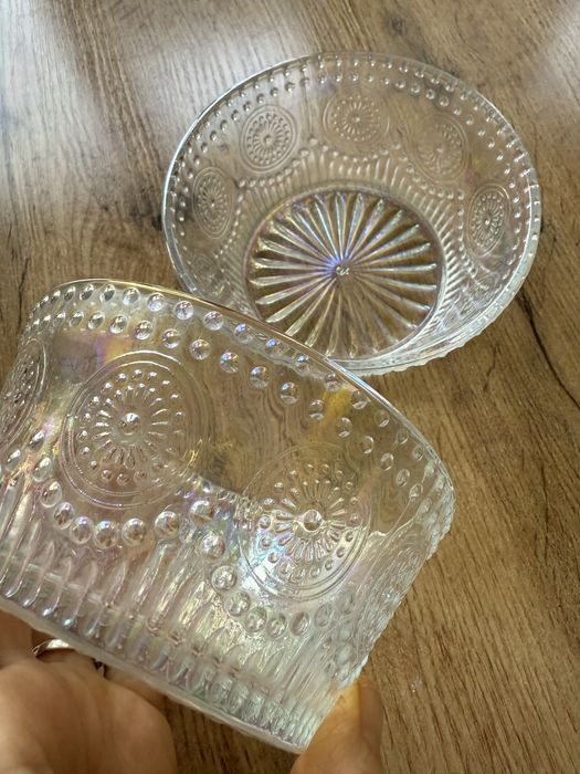 Пррдаются вазы талерки для фруктов и мини свлатов