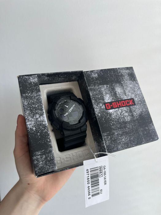 Casio G-Shock GA-100-1A1ER,nou, bon fiscal (592 lei), cutie + garanție