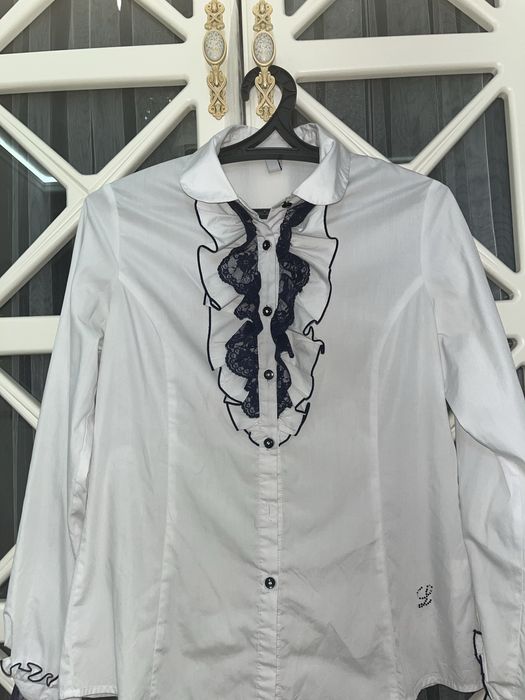 Школьная красивая рубашка