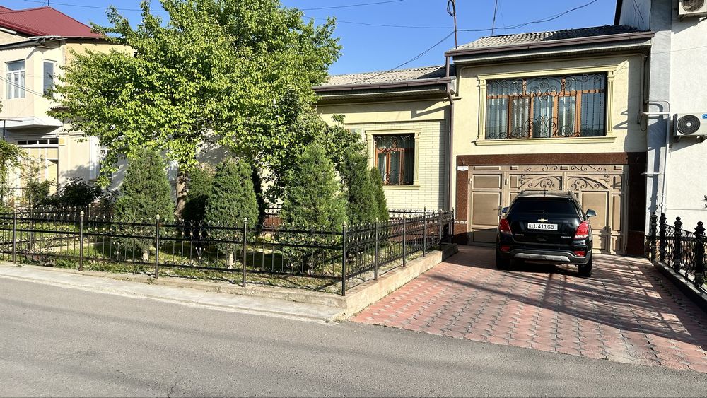 Продаётся в Думраобод, напротив школы 131 (Vosiq International School)