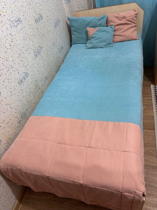 Кровать с ящиками