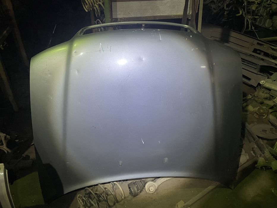 Капот Audi A4B5. Ауди А4Б5.