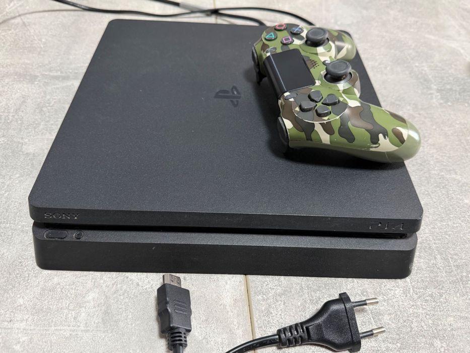 PlayStation 4 Slim + 1 Джойстик