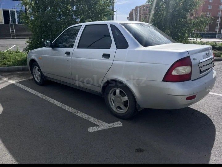 Продам машину приора