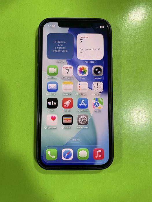 Iphone 12  black  64 GB ideal