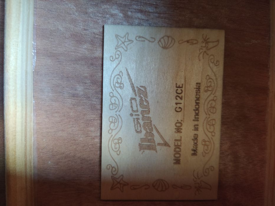 Gitara sotiladi neylon