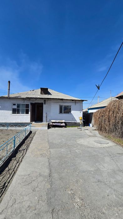 Продается 4 комн.дом район Нахаловка