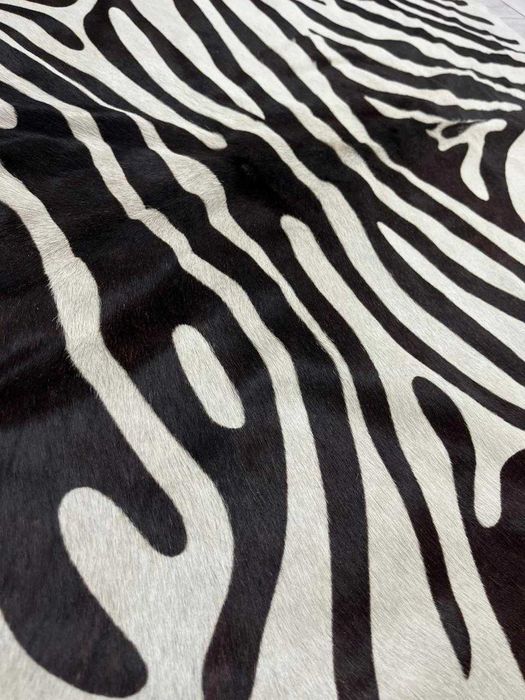 Продам ковер из шкуры зебры