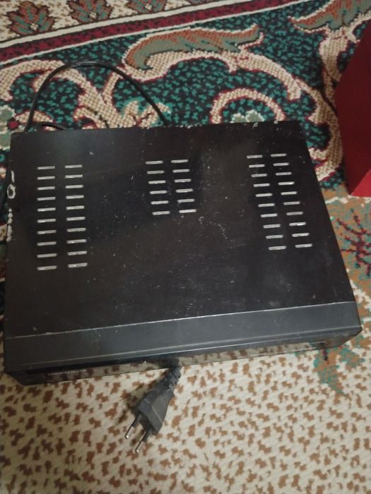 Продам тюнер опен бокс