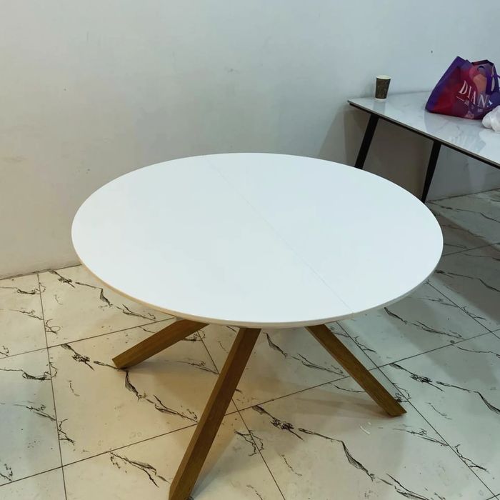 Yangi mebellar Xitoydan