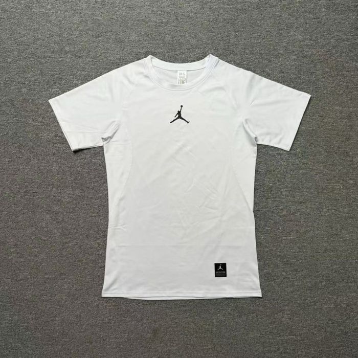 Футболка и шорты для спорта Nike Air jordan